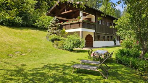BAITA GRUEPEUN - "baita Laner" gîte à louer Frassilongo