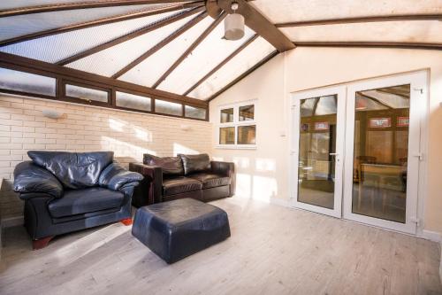 Town or Country - Jessie Terrace House B