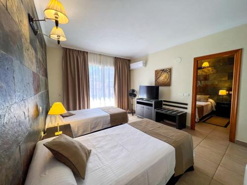 Hotel La Aldea Suites