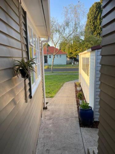 Watts, A Cosy Escape