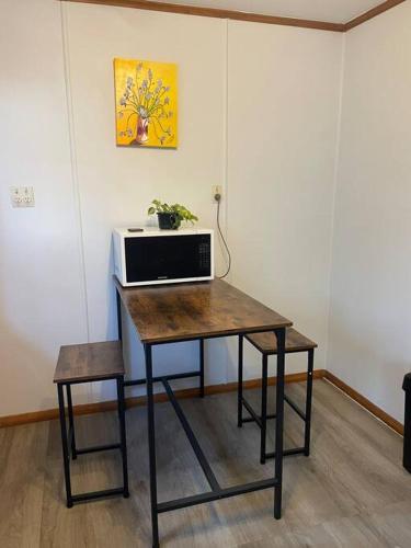 Watts, A Cosy Escape