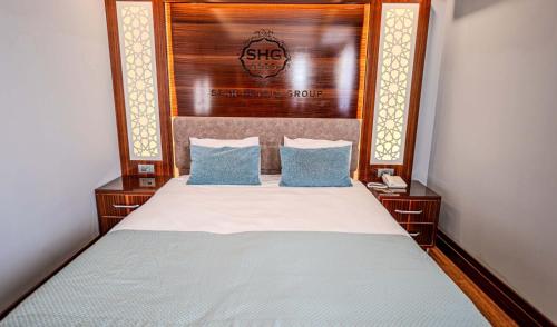 Grand Star Hotel Premium - Tap to explore photos