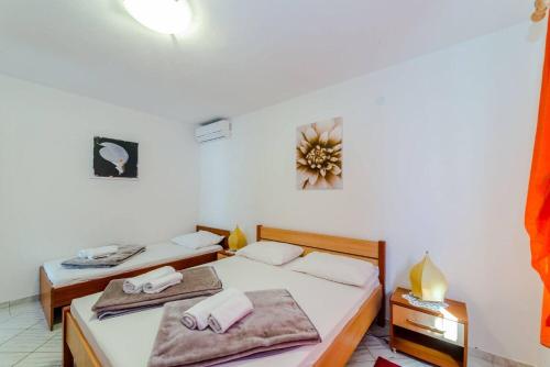 Five-Bedroom Holiday Home image 10