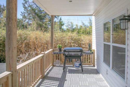 Waterfront Savannah Waterfront Savannah