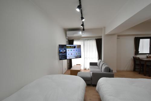 LUCKY house403