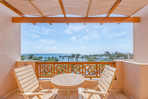 Classic Room with Sea View image 4