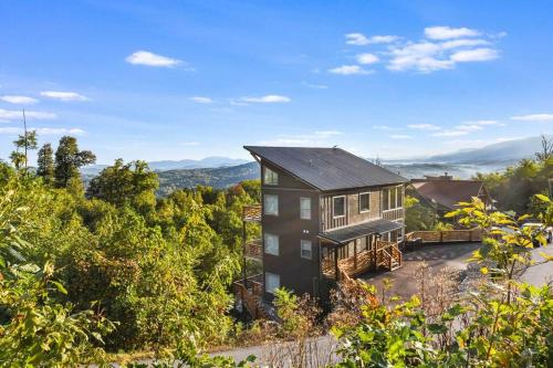 Incredible Mountain Views! Chalet Village Gatlinburg