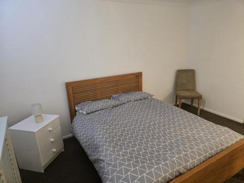 ChathamHouse Sleeps7 Tv Wifi FreeP gîte à louer Spotlites @ Kings Theatre