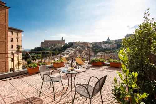 Balcony/terrace, Hotel Minerva in Siena