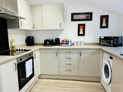 Spacious Home with On-Street Parking near Roath Park