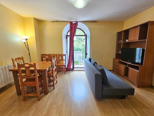  Apartamentos Canfranc 3000 in Canfranc-Estación
