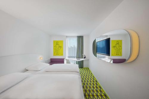 1 queen bed
