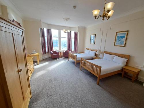 1 double bed