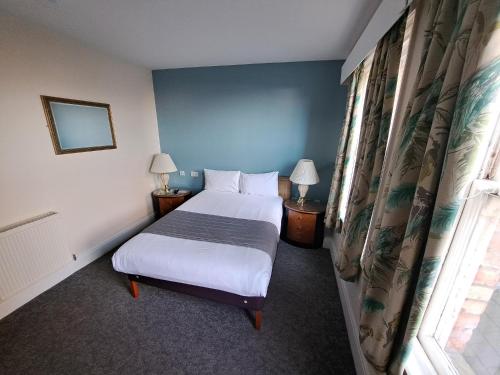 Scarisbrick Hotel - image 4