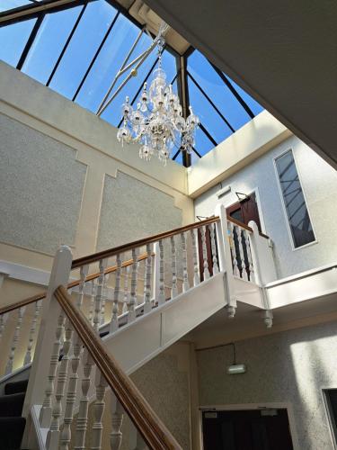 Scarisbrick Hotel - image 13