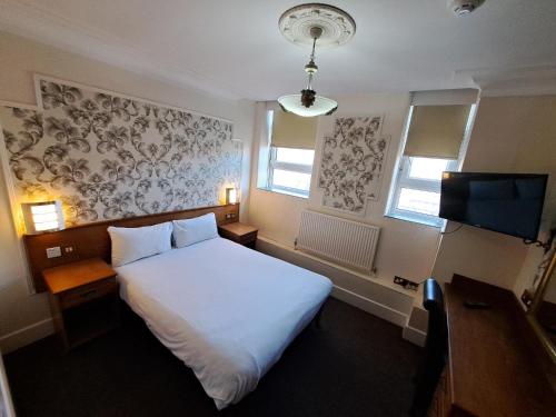 Scarisbrick Hotel - image 6