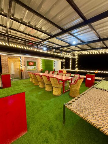 Restaurant, Baekar Stays near GURU CAFE TASTE OF SOUTH INDIA