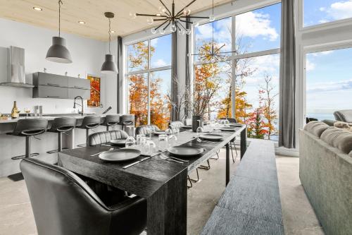 廚房, Chalet le Roc in 小里維爾-聖弗朗科斯 (QC)