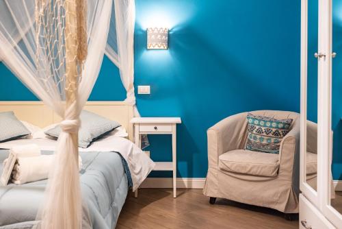 Deluxe Double Room with Bath image 10