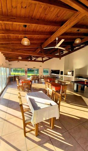 Koplietošanas atpūtas telpa ar TV, Cabañas El Principio (Cabanas El Principio) in San Lorenco