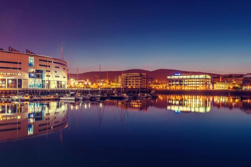 Közeli látványosságok, Leonardo Hotel Belfast in Belfast Városközpont