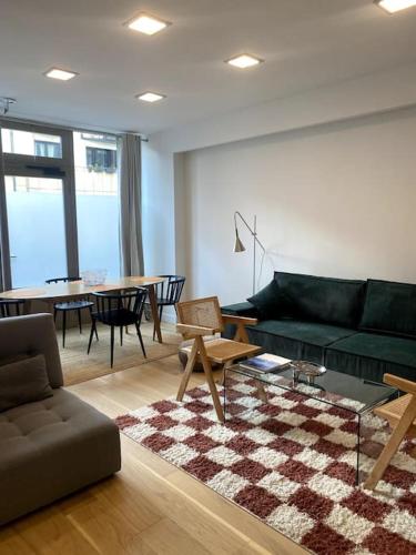 Modern parisian flat in Montparnasse area, Paris