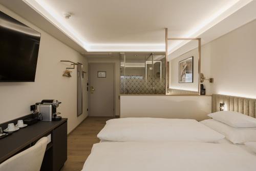 Hotel Schwarzer Bär - image 4