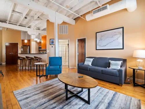 Lakefront Loft - Walk 2 First Energy x Progressive, Cleveland (photo 10)