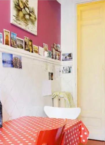 Chambre spacieuse quartier longchamp in District 04