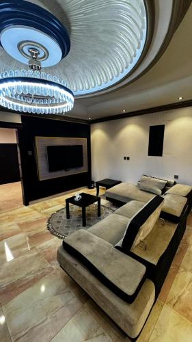 Luxury and Modern Hotel Apartments in Jeddah - image 11