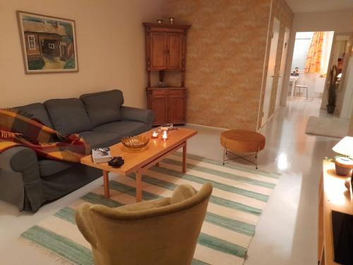 Luonnon rauhassa kodikas loma-asunto