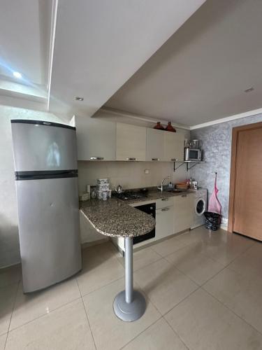 Luxueuse studio à louer (Luxueuse studio a louer) in 부아르가니