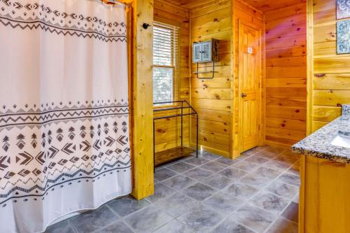 Ellijay Cabin Rental with Hot Tub and Resort Amenities in Ellijay, USA