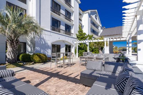 Hotel Alice in Pine Knoll Shores