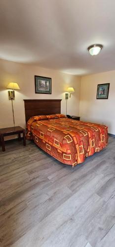 Mount Laurel Motel - image 14