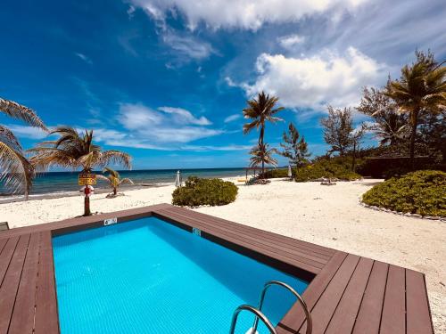 Bassein, Featherstone Cottage, Cayman Brac in The Moorings