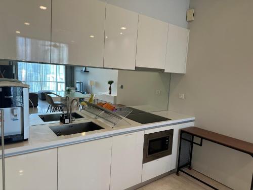 Soho Suites @ KLCC by ZARA - image 10