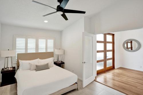 Villa Sunset - Stunning Villa at Deerfield Beach in Deerfield Beach, USA
