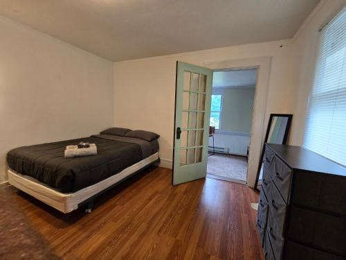 Private rooms in Rochester home- Near Hospitals and Universities Private rooms in Rochester home- Near Hospitals and Universities