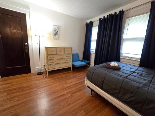 Private rooms in Rochester home- Near Hospitals and Universities Private rooms in Rochester home- Near Hospitals and Universities