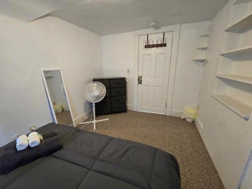 Private rooms in Rochester home- Near Hospitals and Universities Private rooms in Rochester home- Near Hospitals and Universities