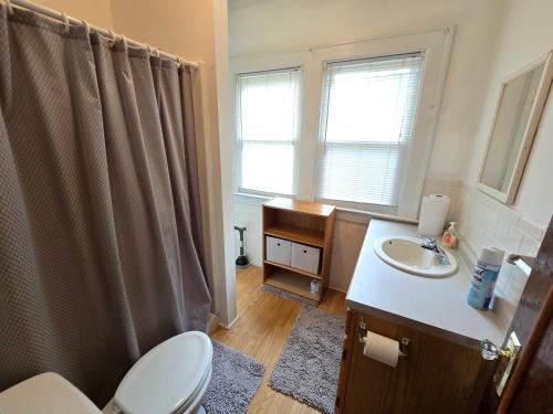 Private rooms in Rochester home- Near Hospitals and Universities Private rooms in Rochester home- Near Hospitals and Universities