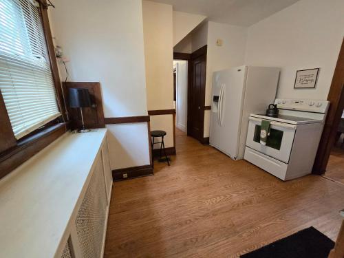 Private rooms in Rochester home- Near Hospitals and Universities in 알 앤드 케이 스카이렌치 에어포트