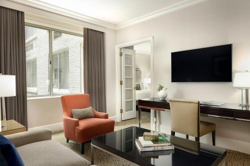 Berkshire Suite image 3