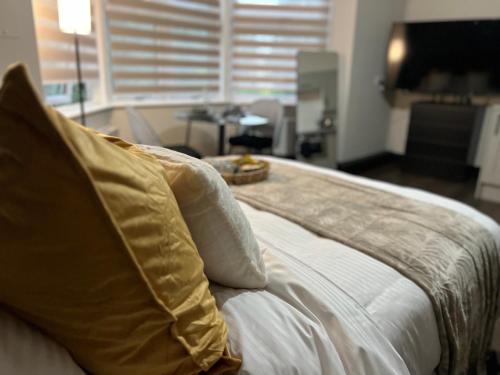 King Size Studio Apartment Streatham, London (photo 3)