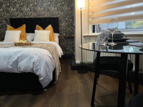 King Size Studio Apartment Streatham, London (photo 4)