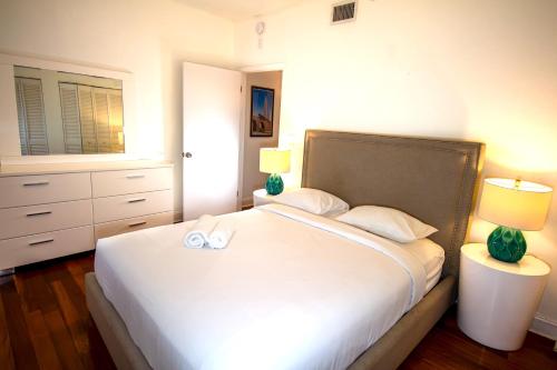 Hispaniola Two-Bedroom Apartments by Royal Stays - image 11