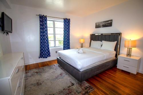 L'Etoile One-Bedroom Apartments by Royal Stays - image 12