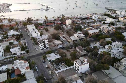 Pineda Suite # 202 with parking and housekeeping in La Paz, Mexico