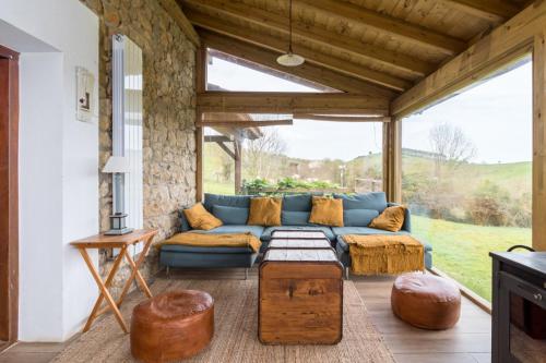 LA CASUCA DE ABANILLAS LA CASUCA DE ABANILLAS